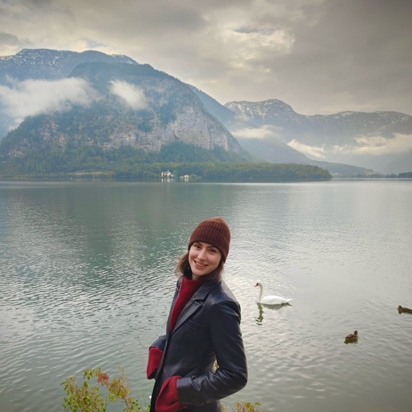 👋 Bookmark My Closet! ❤️😁Hi, I’m Katie…. - Picture 4 of 16